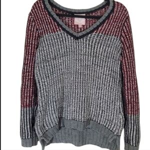 Romeo & Juliet Couture Size M Crewneck Sweater Grey